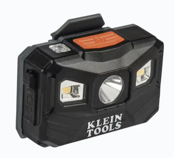 LÁMPARA LUZ LED FRONTAL RECARGABLE DE 400 LÚMENES, APAGADO AUTOMÁTICO, CON CORREA DE TELA, ADAPTABLE Y AJUSTABLE A GORROS, CASCOS, CACHUCHAS O DIRECTO A FRENTE HUMANA (TIPO MINERO) LUZ LED RECARGABLE CON 400 LÚMENES Y 3 MODOS AUTONOMÍA HASTA 22 HORAS CON EFICIENCIA ENERGÉTICA SENSOR AUTOMÁTICO DE APAGADO, PROLONGA LA BATERÍA SOPORTE ADAPTABLE A CASCOS DE SEGURIDAD KLEIN CORREA AJUSTABLE CON AGARRE DE SILICONA ANTIDESLIZANTE MODELO: 56048 MARCA: KLEIN TOOLS 