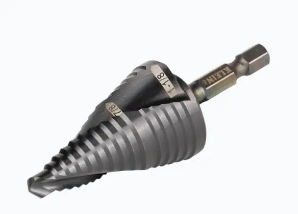 BROCA ESCALONADA 12 EN 1, DE LIBERACIÓN RÁPIDA, ACANALADURA EN ESPIRAL, PRODUCE AGUJEROS DE 2-3 CM E INTERMEDIOS. 10X MÁS DURABLE REVESTIMIENTO TIALN, 10 VECES MÁS DURADERO DIÁMETRO DE PERFORACIÓN DE 2-3 CM INTERMEDIOS DOBLE ACANALADURA EN ESPIRAL PARA CORTES EFICIENTES BARRA HEXAGONAL 1/4'' DE LIBERACIÓN RÁPIDA MARCAS LÁSER PARA TAMAÑO FÁCIL DE LEER MODELO: QRST11 MARCA: KLEIN TOOLS 