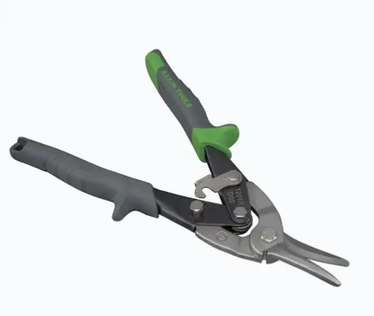 TIJERAS DE AVIACIÓN DE CORTE DERECHO CON CORTACABLES CUCHILLAS SERRADAS DE ACERO FORJADO PARA DURABILIDAD SUPERIOR CORTACABLES INTEGRADO PARA CONDUCTOS Y SUSPENSIÓN CORTA ACERO CALIBRE 18 E INOXIDABLE CALIBRE 22 BLOQUEO POR RESORTE PARA USO CON UNA MANO AGARRES MOLDEADOS CODIFICADOS POR COLOR MODELO: 1201-R MARCA: KLEIN TOOLS 