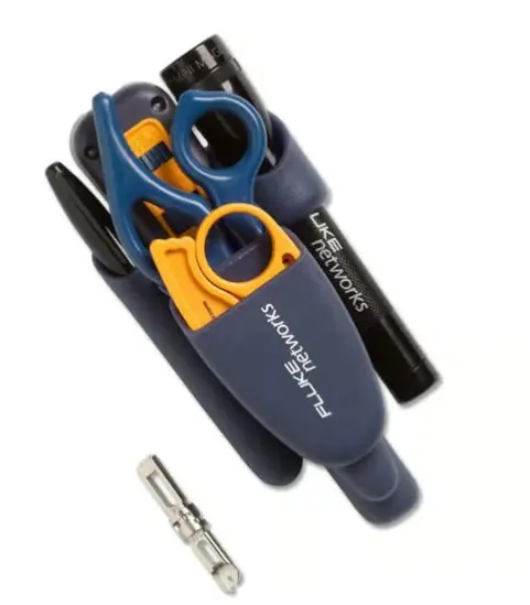 KIT DE HERRAMIENTAS PRO-TOOL™️ IS60, PARA INSTALACIONES PROFESIONALES DE REDES Y TELECOMUNICACIONES HERRAMIENTA DE IMPACTO D914S PARA CONEXIONES PRECISAS TIJERAS DE ELECTRICISTA D-SNIPS DE ALTA PRECISIÓN CUCHILLA EVERSHARP 66/110 PARA LARGA DURABILIDAD LINTERNA LED PARA ILUMINACIÓN MEJORADA BOLSA ERGONÓMICA DUR-A-GRIP PARA FÁCIL TRANSPORTE MODELO: 11293000 MARCA: FLUKE NETWORKS 