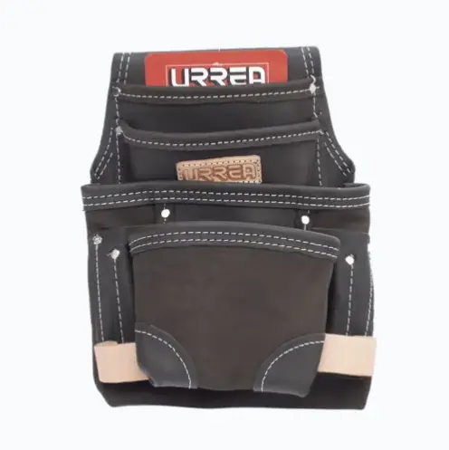 ESTUCHE PORTA HERRAMIENTA DE PIEL ACEITADA CON CINTURÓN, CON 10 BOLSILLOS, MEDIDAS 24.1 X 31.8 CM. PIEL DE BOVINO ACEITADA PARA CLIMAS EXTREMOS RESISTENTE A RASGADURAS Y PERFORACIONES 10 BOLSILLOS PARA MÁXIMA ORGANIZACIÓN PORTA MARTILLO NO METÁLICO INCORPORADO DIMENSIONES COMPACTAS DE 24.1 X 31.8 CM MODELO: SYS-BN138 MARCA: URREA 