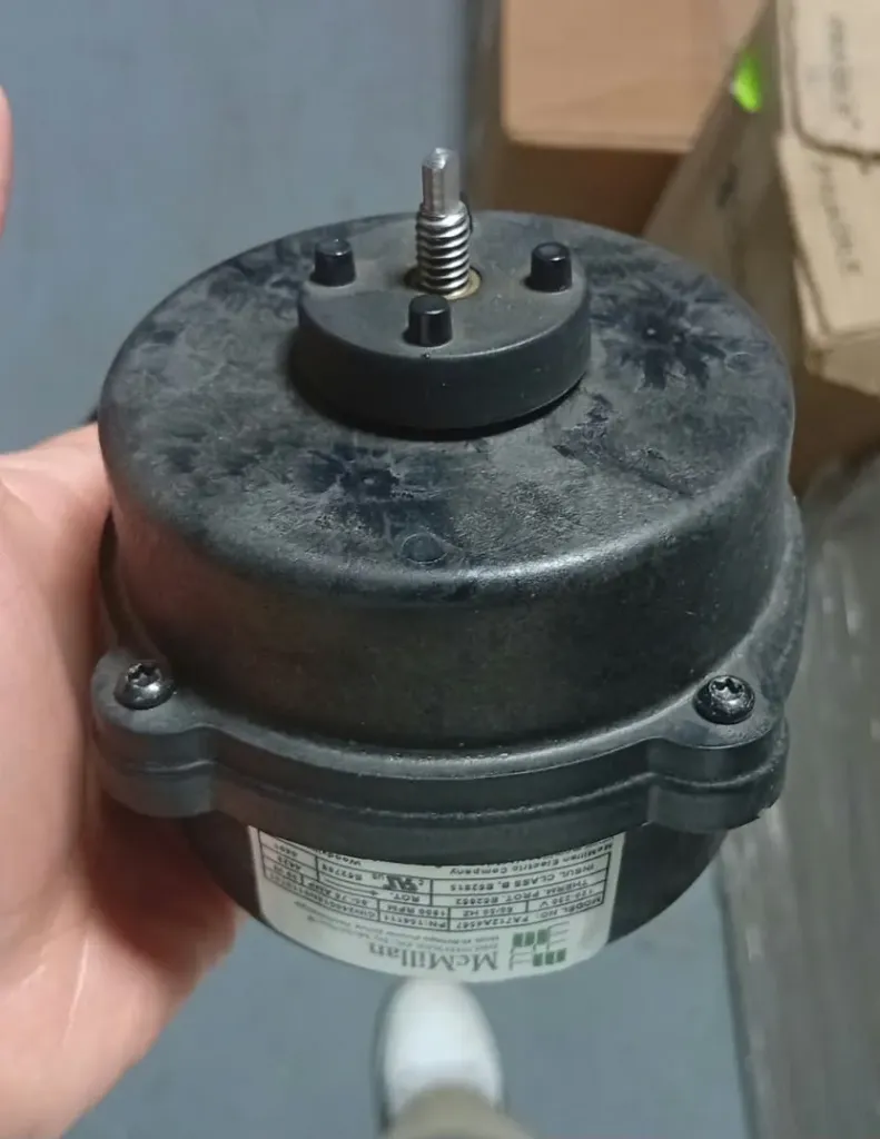MOTOR MC MILLAN MODELO FA712A4567 DE 39W 1800RPM 120/230V